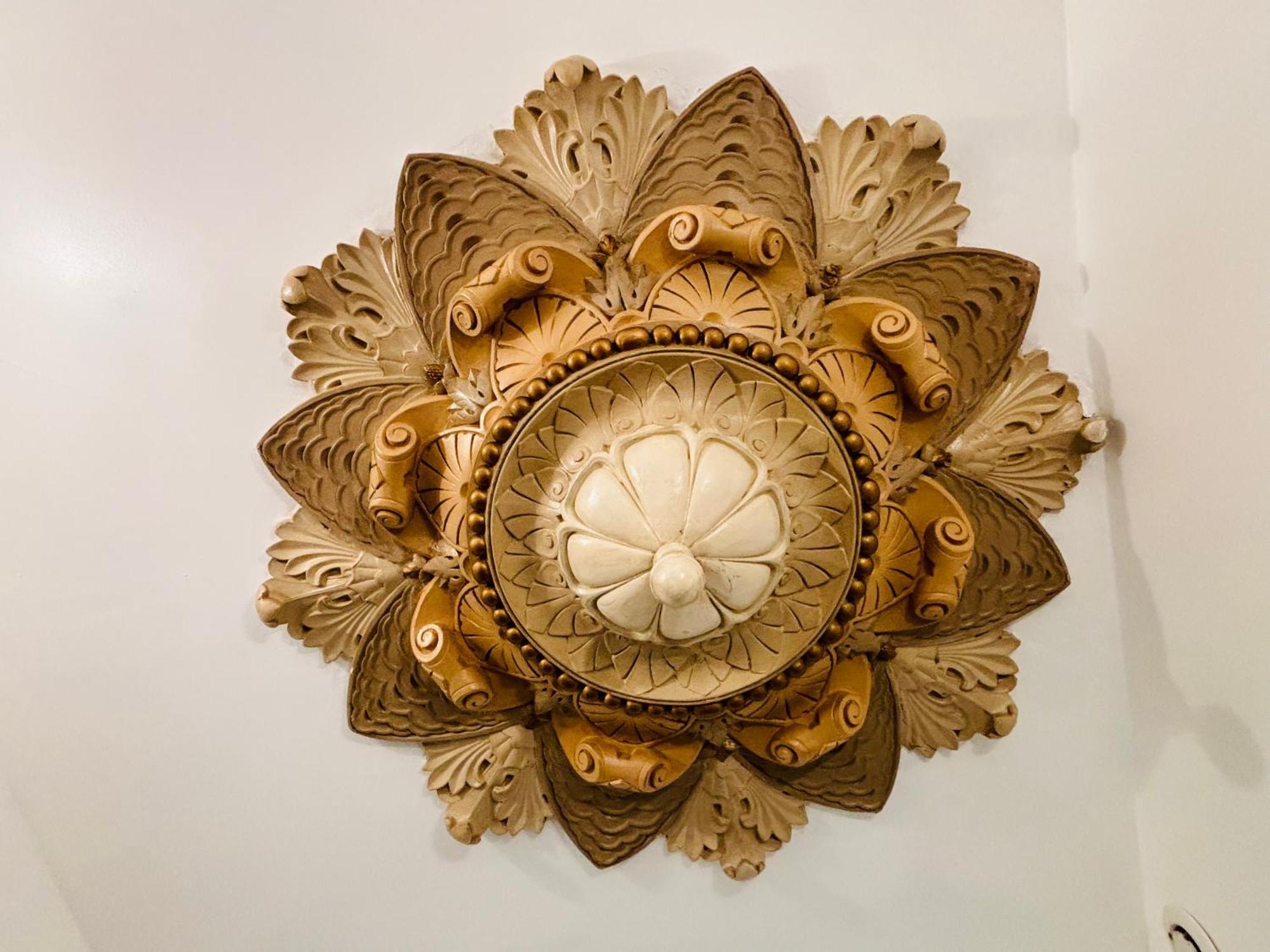 Exceptionnel !!! Venez Sejourner Dans Les 3 D'un Authentique Ancien Palace De La 