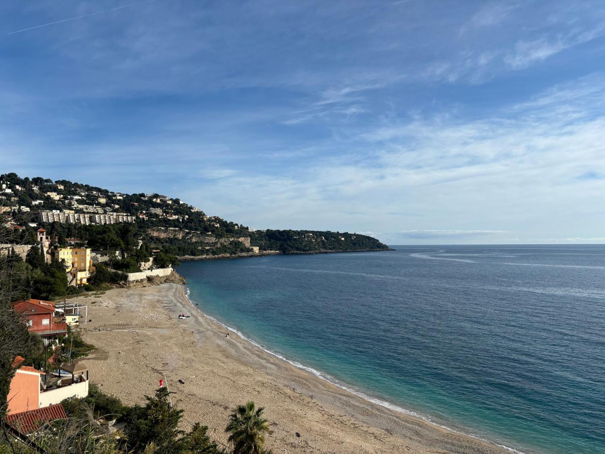 Belle époque Palace Suites: Seaside Elegance In